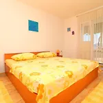 Apartman Stipo - Comfort One Bedroom With Terrace And Sea View A1 *