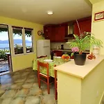 Apartman Stipo - Comfort One Bedroom With Terrace And Sea View A1 *