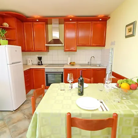 Stipo - Comfort One Bedroom With Terrace And Sea View A1 アパート Drače